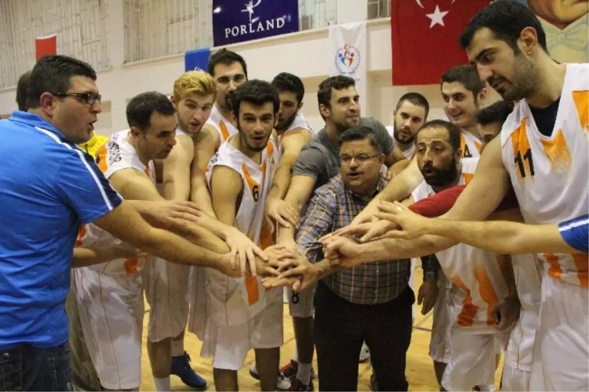 Basketbolda Nefesler Tutuldu