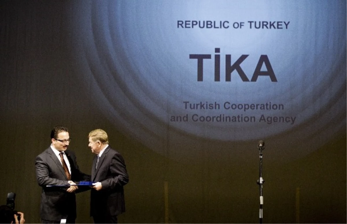 Bosna Hersek Devlet Günü\'nde Tika\'ya Saraybosna Şehir Ödülü Verildi