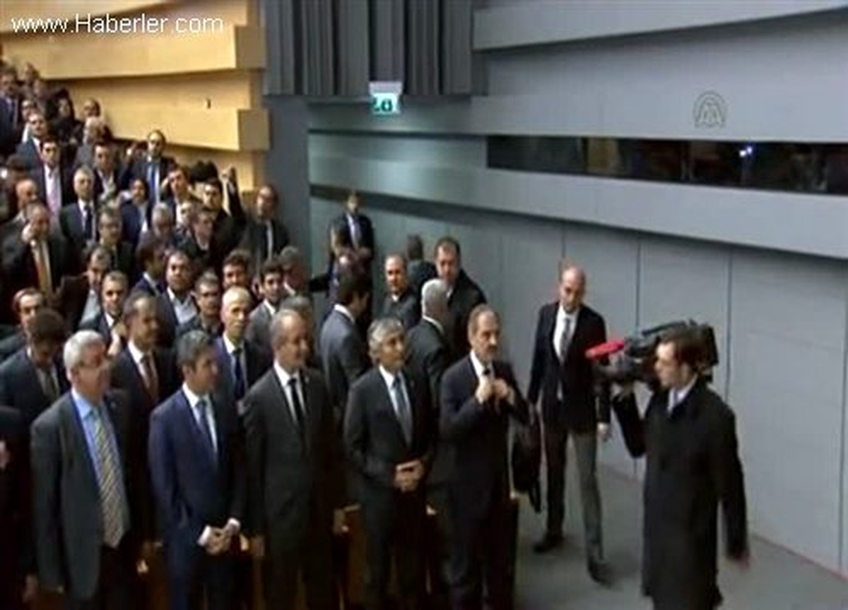 Başbakan, Genişletilmiş İl Başkanları Toplantısına Katıldı