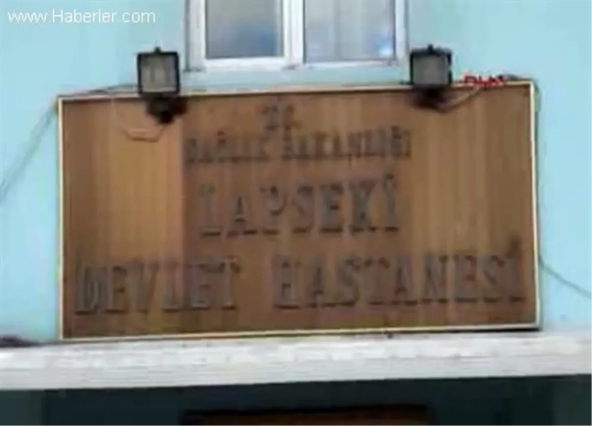 Lapseki Devlet Hastanesi Hemşiresine Veda Etti