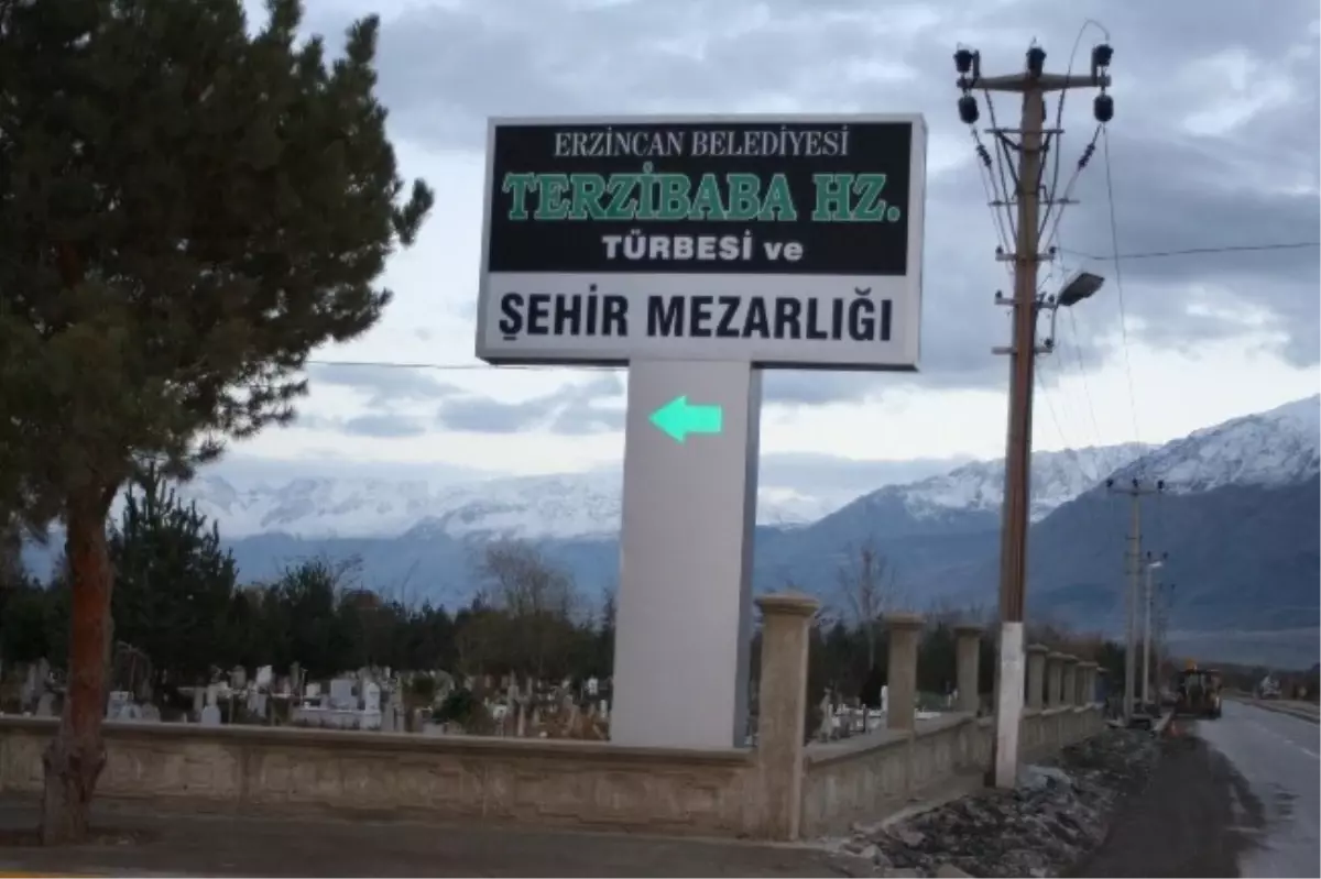 Mezarlık Rehabilite Çalışmaları Devam Ediyor