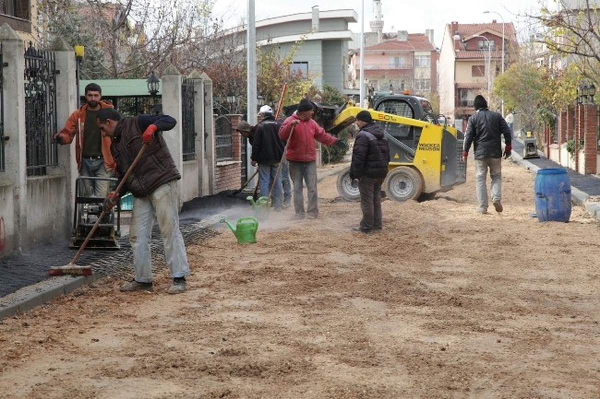 Sümer Mahallesi\'nde Üst Yapı Çalışmaları