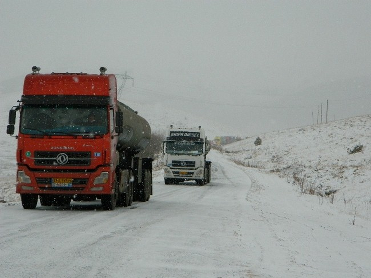 Ulgar Dağı\'nda Kar ve Tipi Ulaşımı Olumsuz Etkiliyor