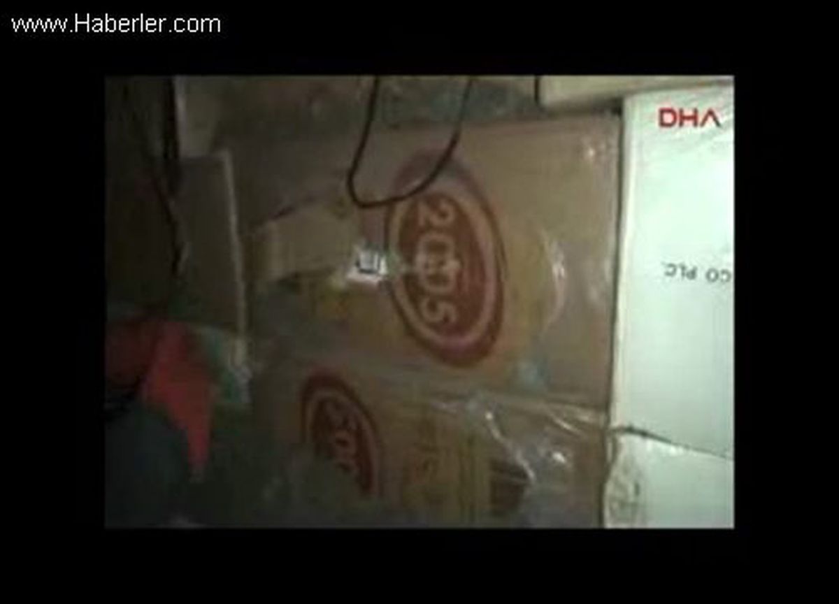 Bitlis\'te Kaçak Sigara ve Kaçak Cep Telefonu Ele Geçirildi