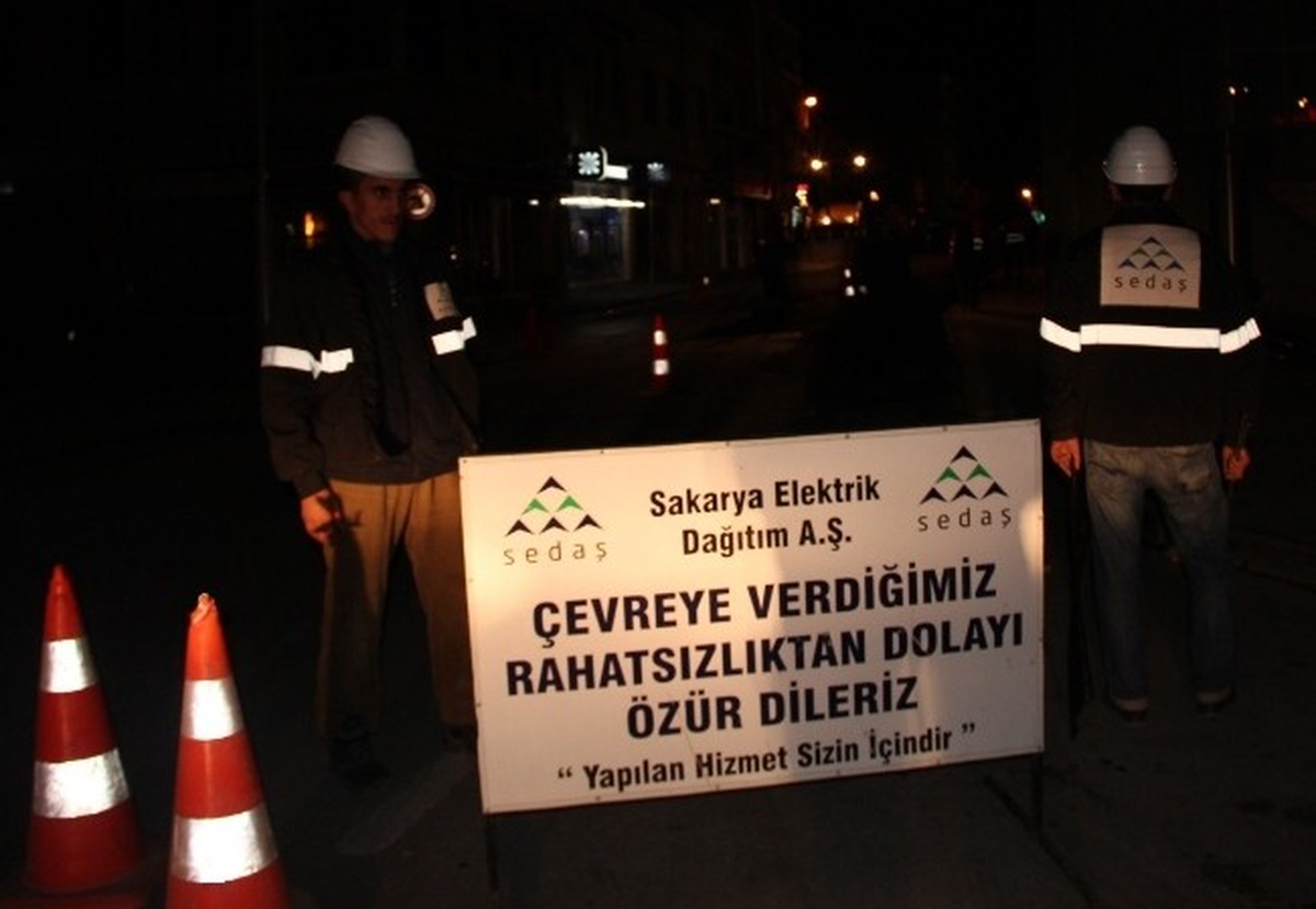 Ekiplerden Gece Mesaisi