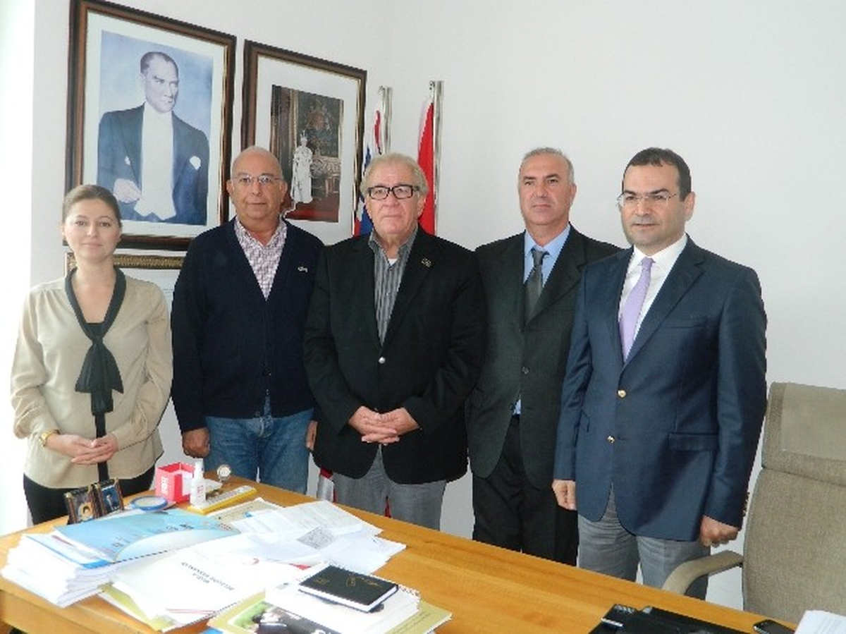 Emlakçılar, İngilizleri Konsolosa Şikayet Etti