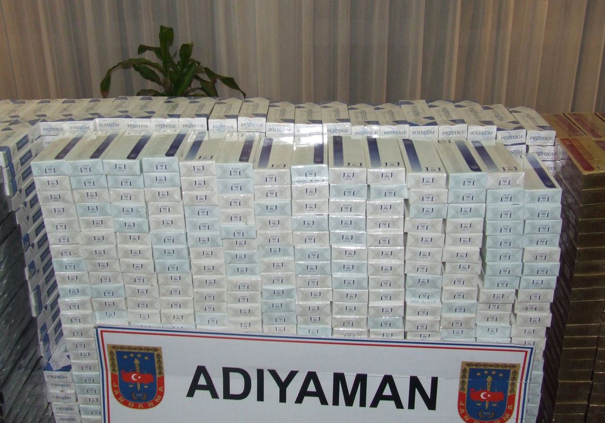 İstanbul\'a Gönderilecek Olan Kaçak Sigaralar Ele Geçirildi