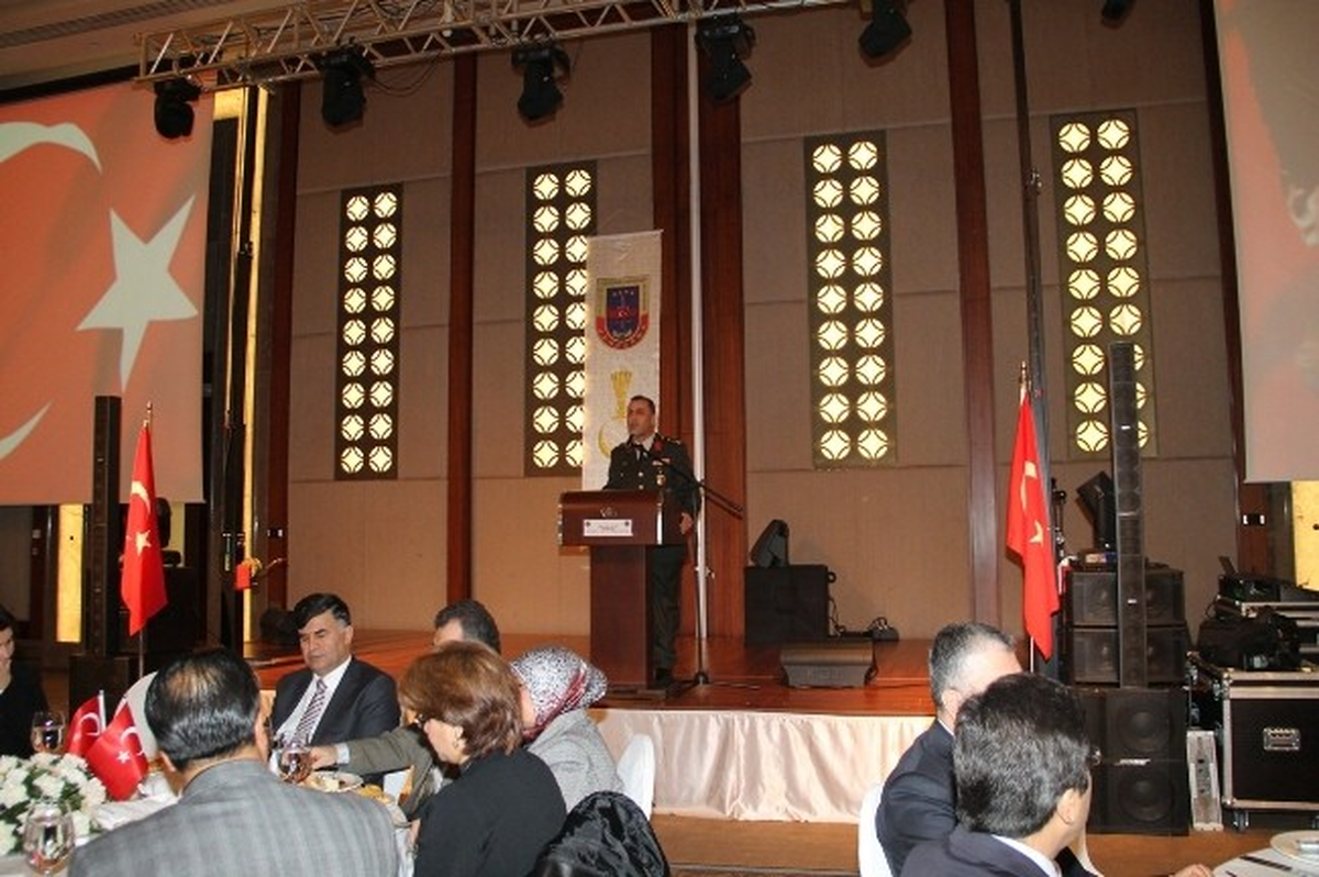 Jandarma Şehit ve Gazi Aileleriyle Buluştu