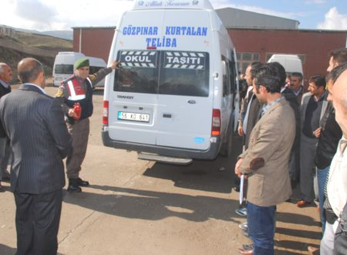 Kurtalan\'da Okul Servisi Şoförleri Bilgilendirildi