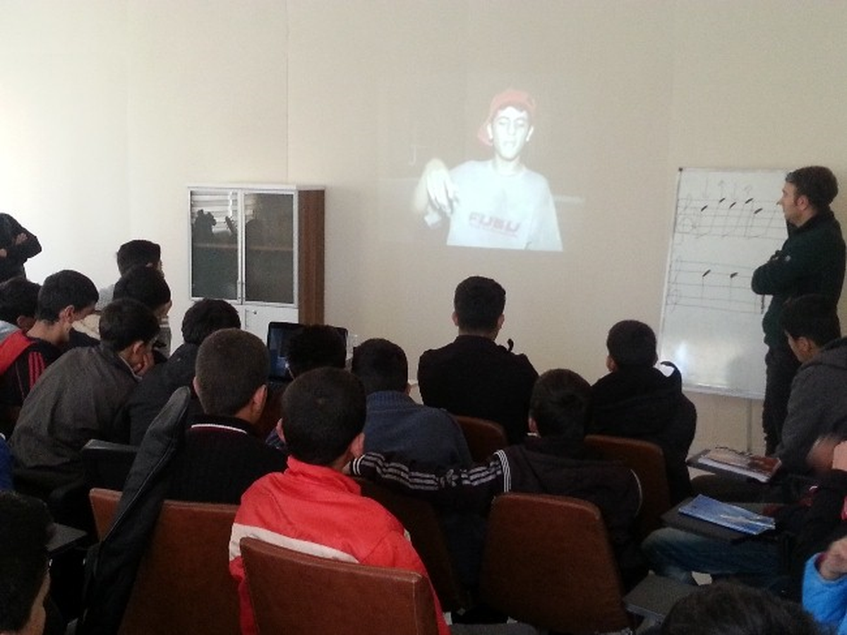 Süphan Gençlik Merkezi Tarafından Madde Bağımlılığı ile İlgili Seminer Verildi