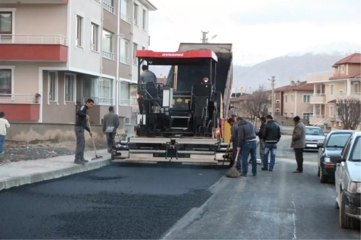 Erzincan Başkan Vekili Kaban, Asfalt Çalışmalarını İnceledi