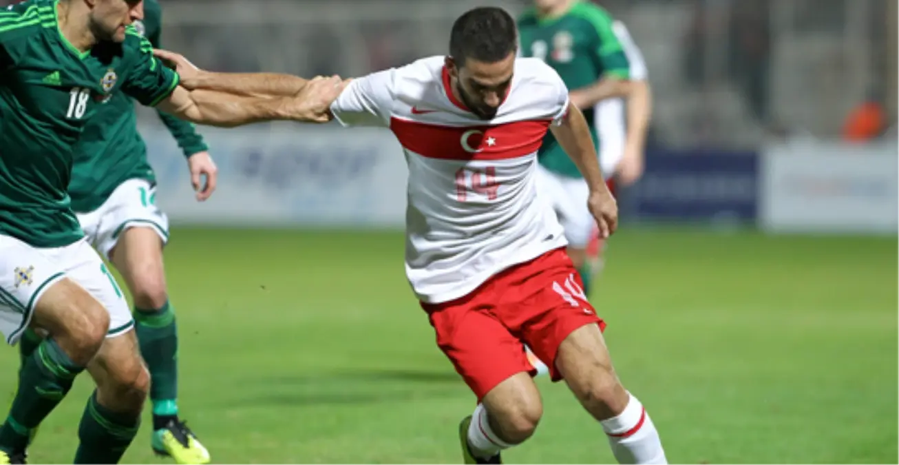 Arda Turan\'ın Eski Fotoğrafları İspanyol Basının Gündeminde