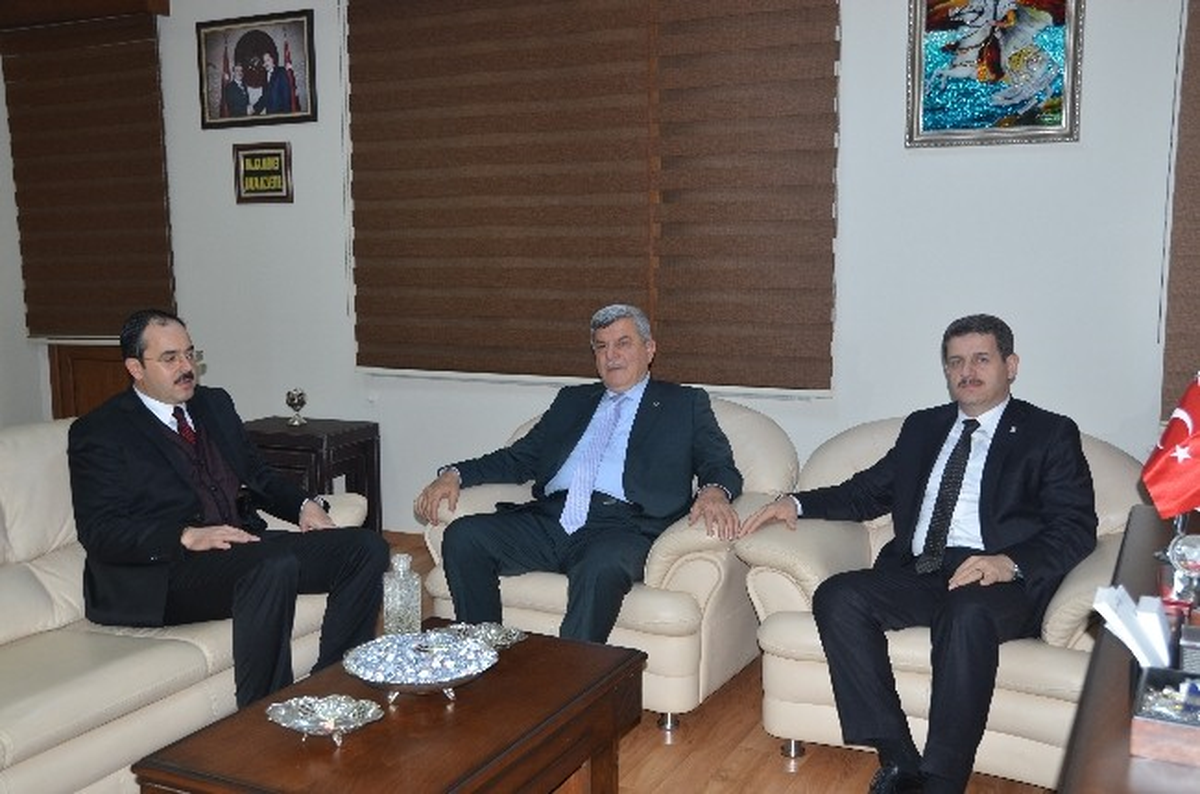 Başkan Civelek ve Karaosmanoğlu\'ndan Başkan Ayaz\'a Baş Sağlığı Ziyareti