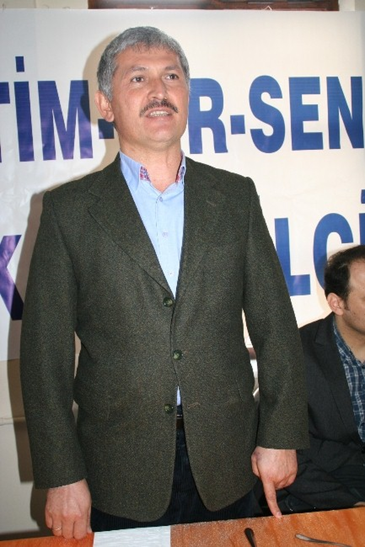 Devrek Eğitim-Bir-Sen\'den Dayanışma Kahvaltısı