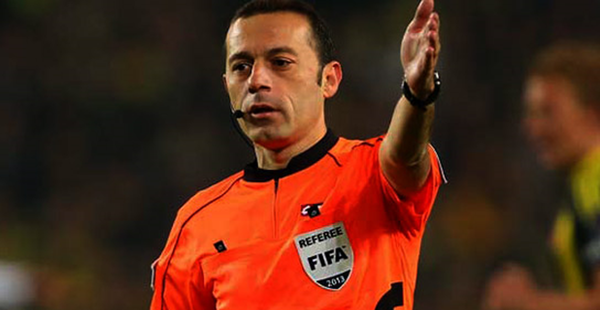 Fenerbahçeli Yöneticiler, Cüneyt Çakır'ı Eleştirdi