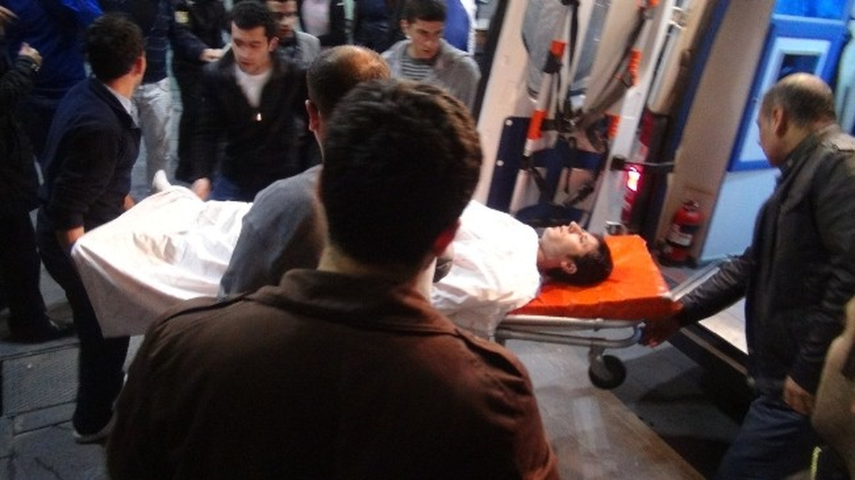Gençler Arasında Çıkan Kavgada Bir Kişi Yaralandı