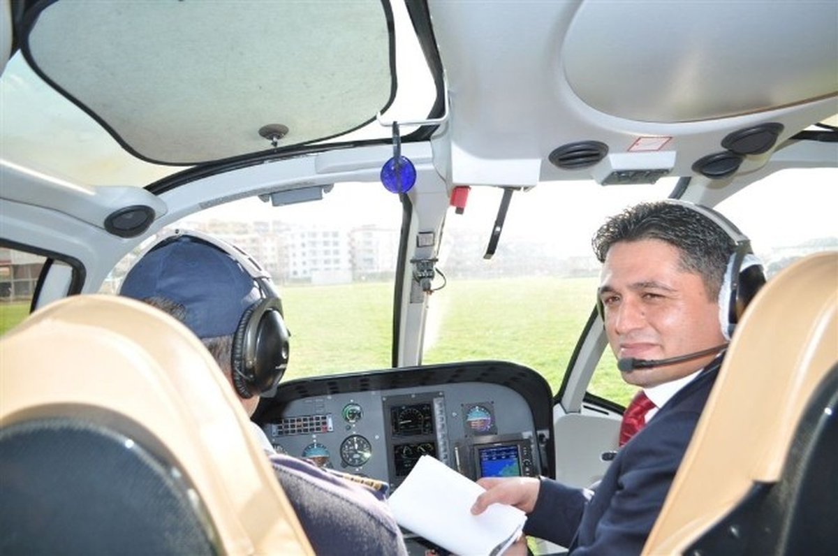 MHP\'li Adayın Helikopterli Seçim Kampanyası