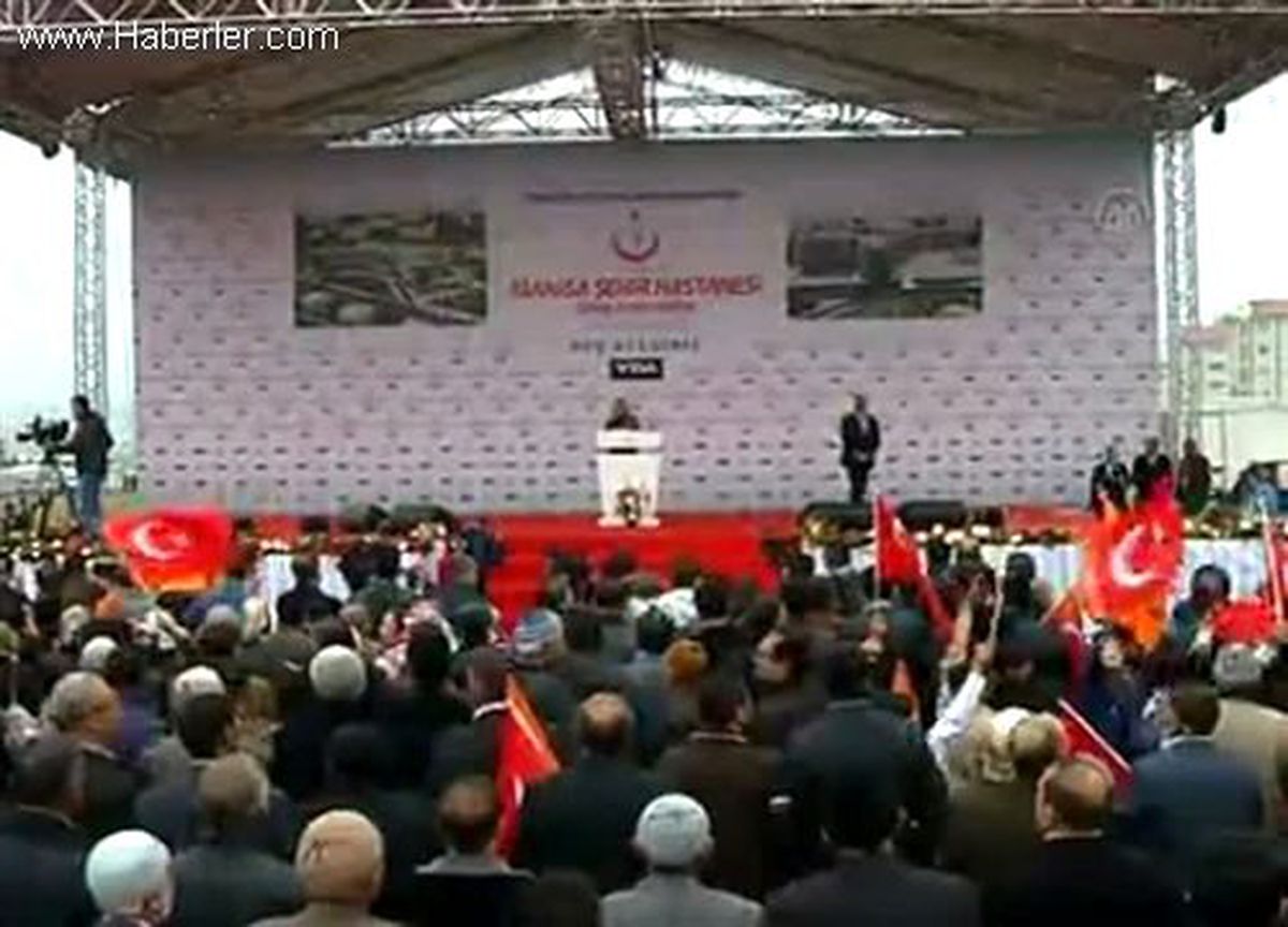 Müezzinoğlu, Manisa Şehir Hastanesi temel atma törenine katıldı