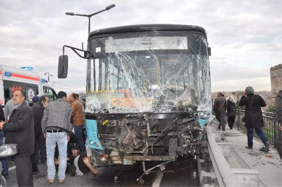 Zincirleme Otobüs Kazasında Can Pazarı