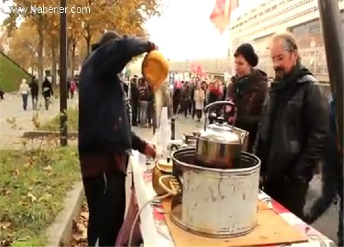 Paris\'te Vergi Protestosu