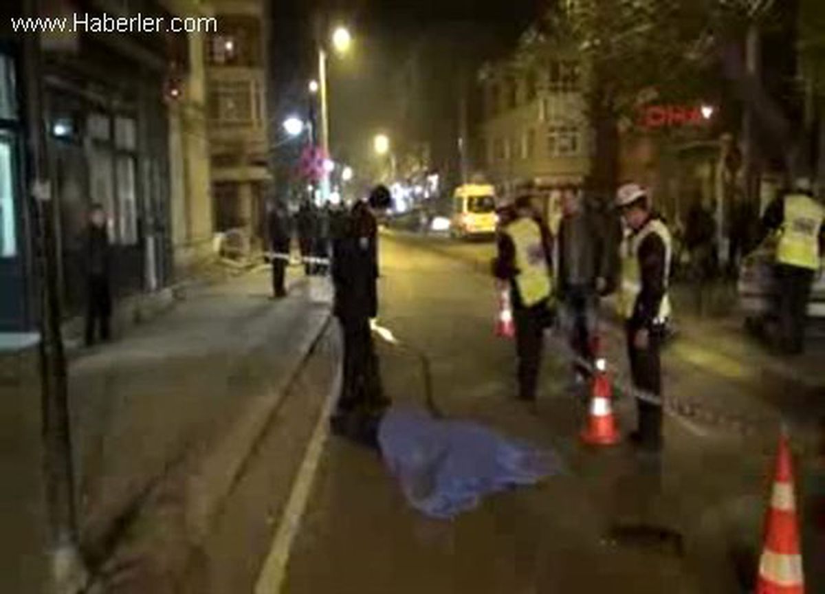 Yolun Karşısına Geçerken Öldü