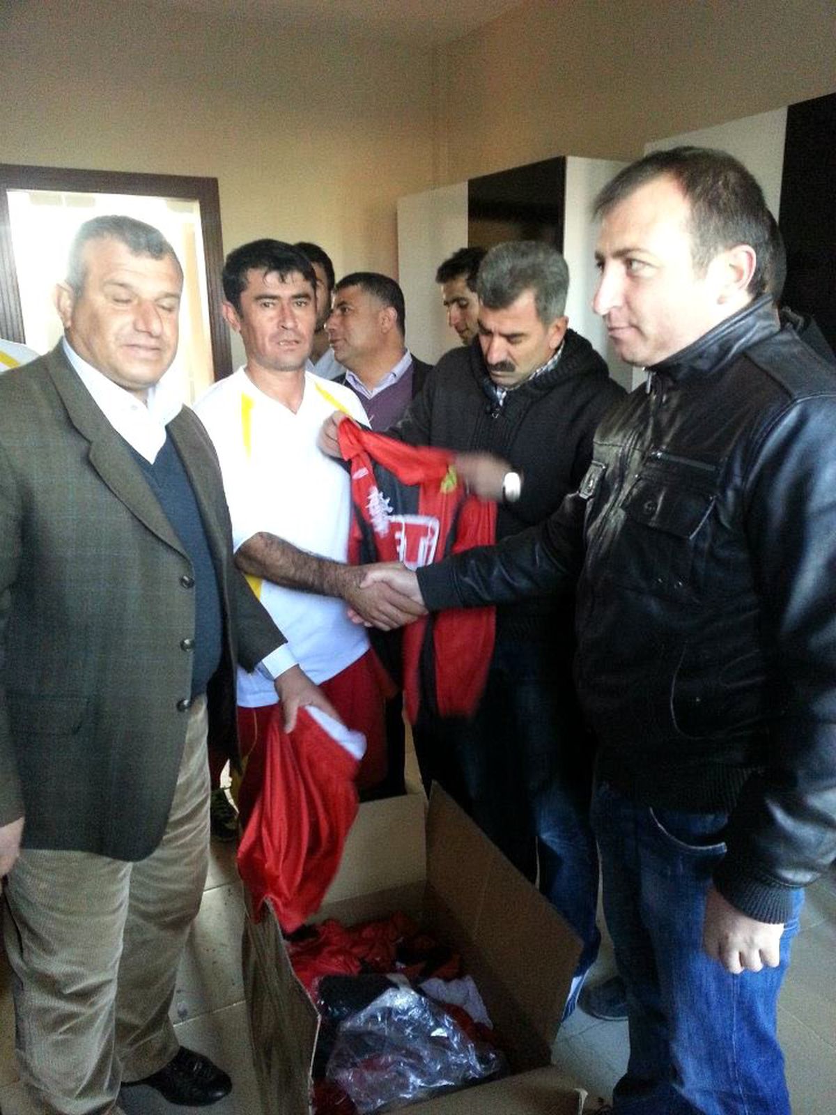 Beşiri\'li Gençlerden Emniyette Teşekkür
