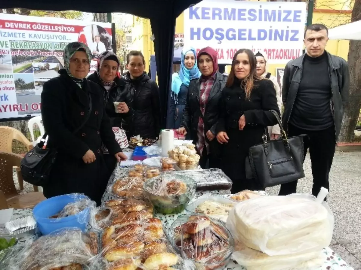 Devrek Karşıyaka 100. Yıl İlk ve Ortaokulu\'ndan Kermes