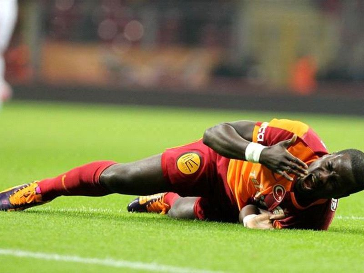 Galatasaraylı Eboue\'nin Sağlık Durumu