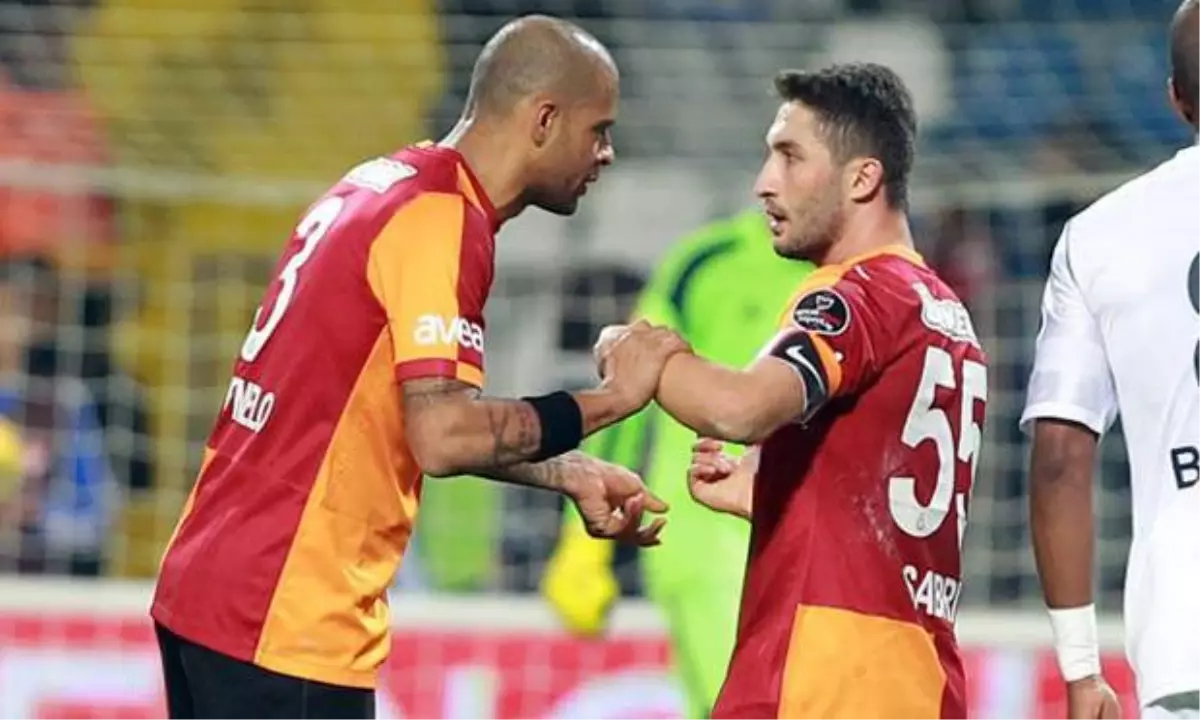 Galatasaraylı Sabri ve Melo\'dan "Kavga" Açıklaması