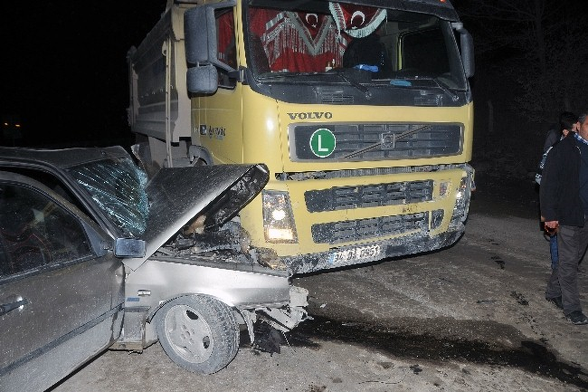 Gümüşhane\'de Trafik Kazası: 1 Yaralı