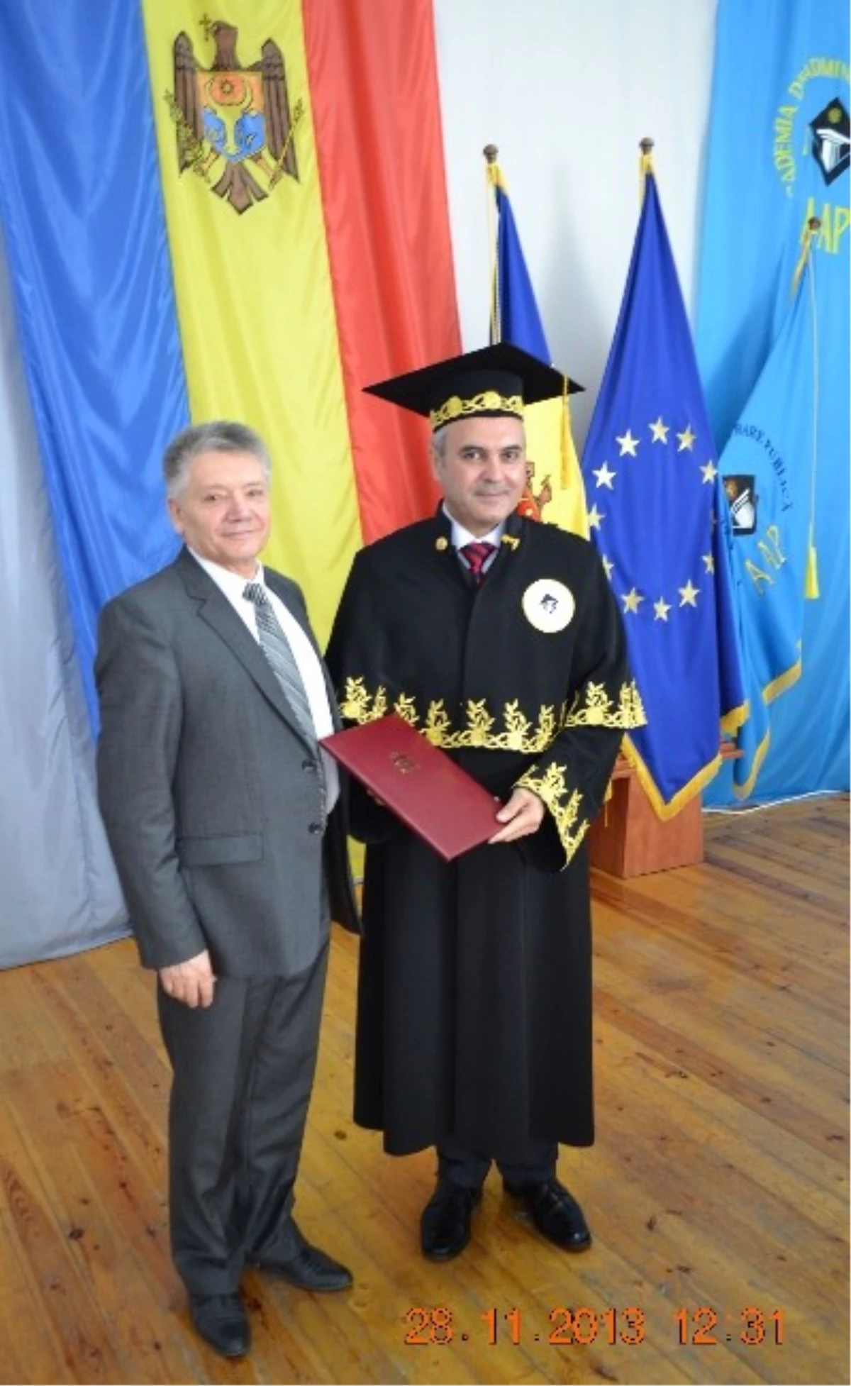 Rektör Uysal\'a Moldova Cumhuriyeti Cumhurbaşkanlığı Tarafından \'Fahri Doktora\' Unvanı Verildi