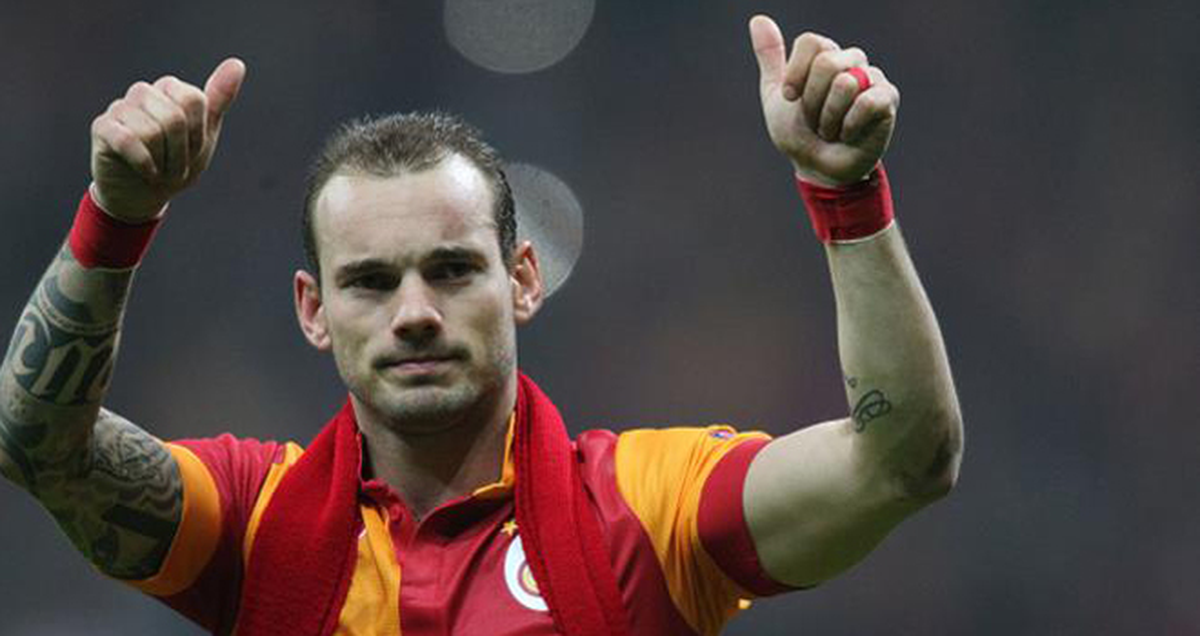 Galatasaraylı Sneijder: Ben Bir Yere Gitmiyorum Arkadaşlar