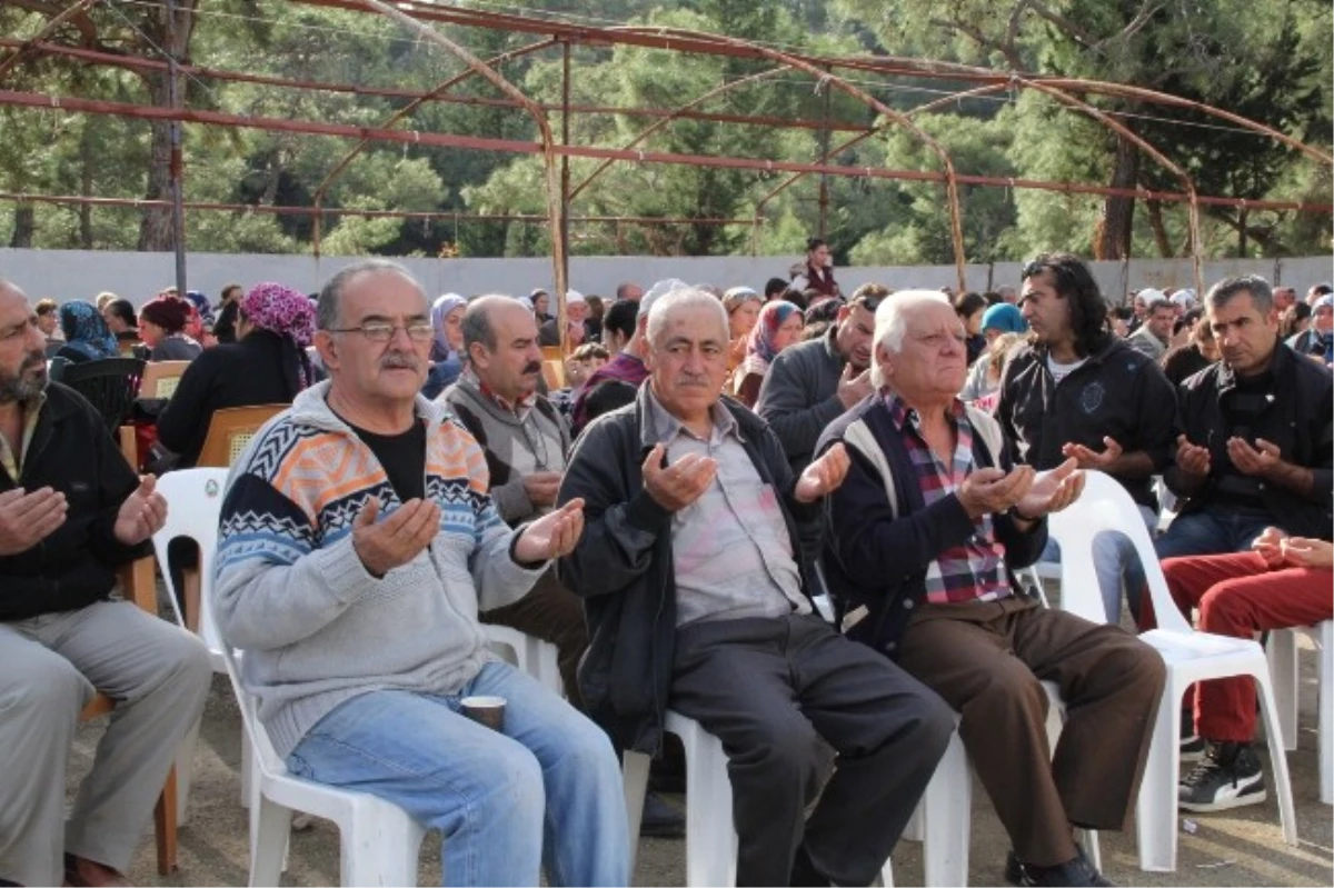 Tekirova Belediyesi Vatandaşlara Aşure İkram Etti