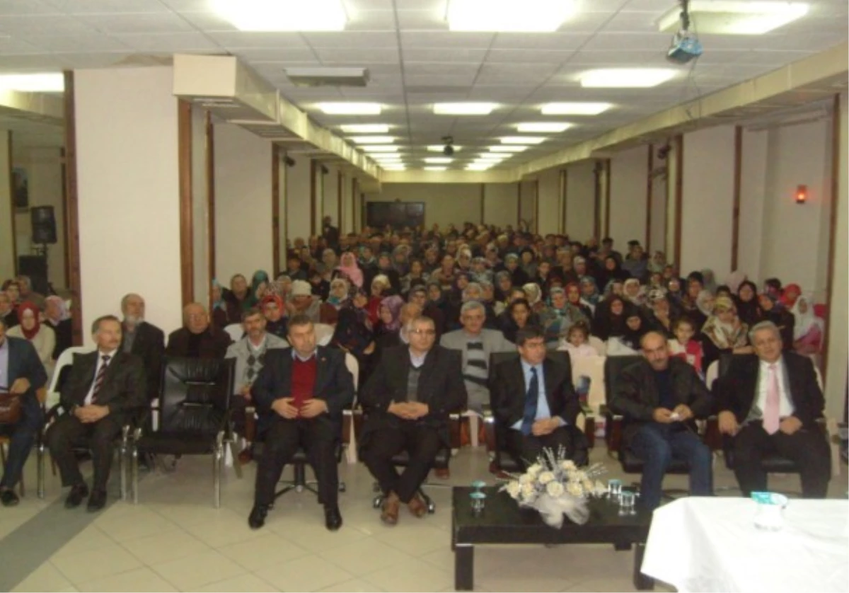 Vize\'de Namaz Gönüllüleri Konferansı Büyük İlgi Gördü