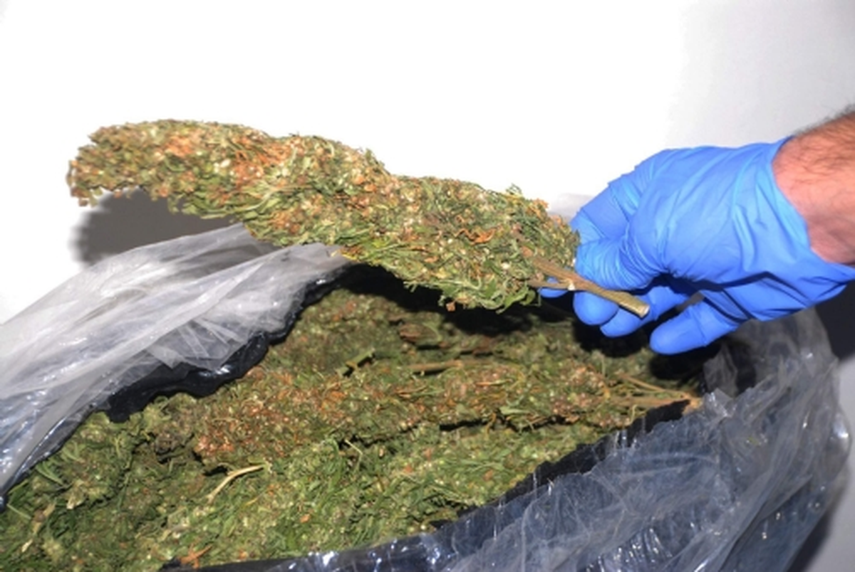 Batman\'da 10 Kilo 785 Gram Kubar Esrar Ele Geçirildi