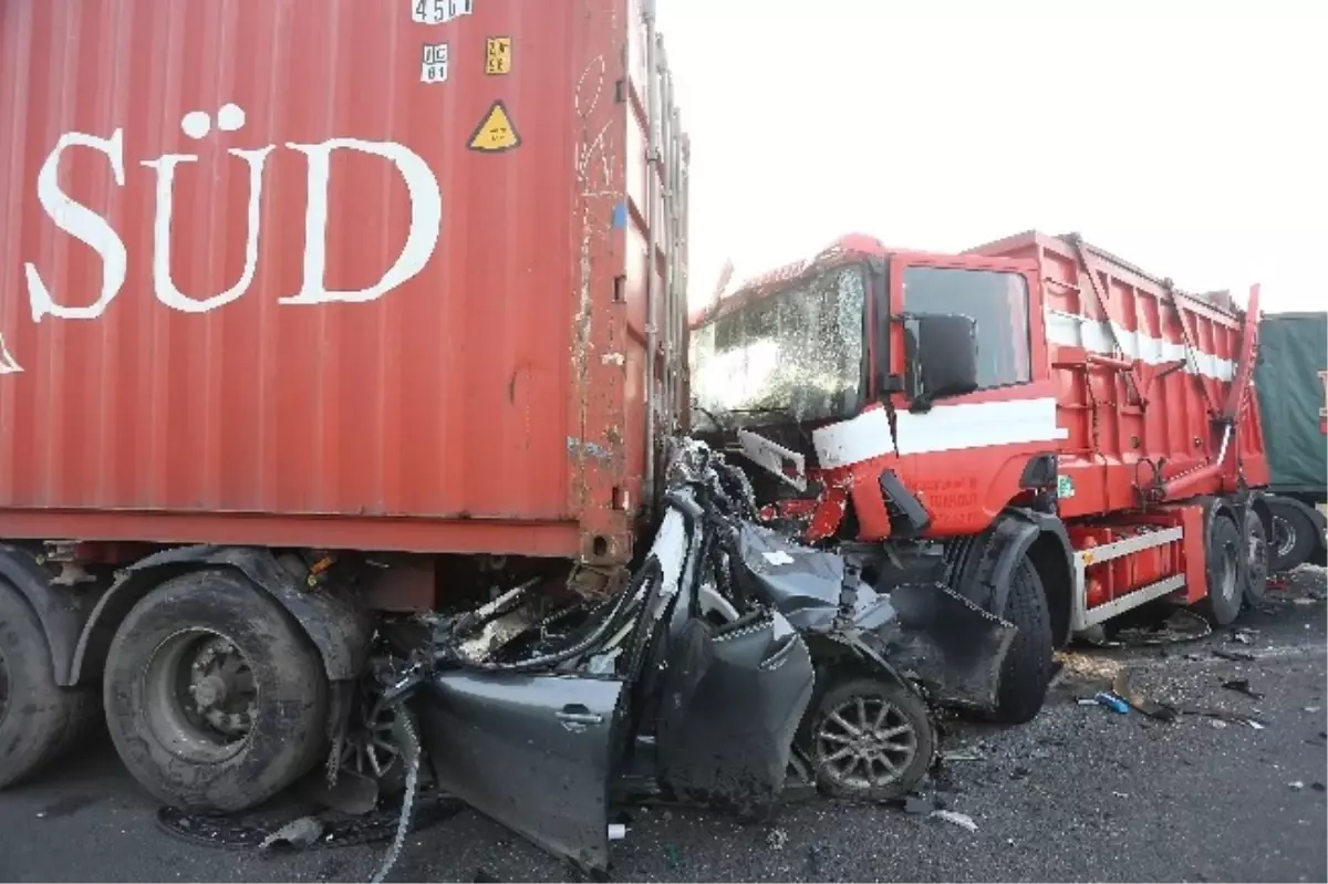 Belçika'da 132 Araç Birbirine Girdi