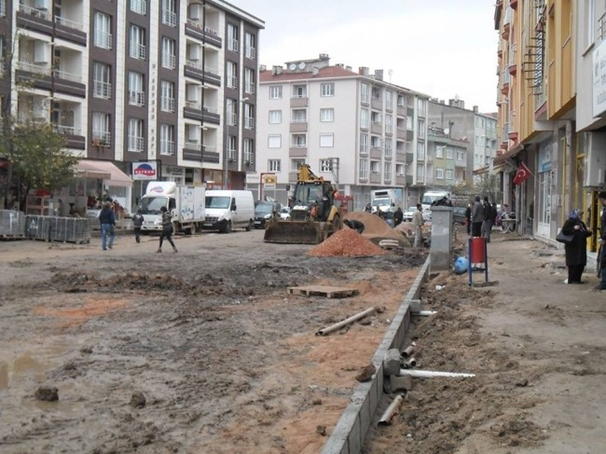 Biga\'da Üst Yapı Çalışmaları Devam Ediyor
