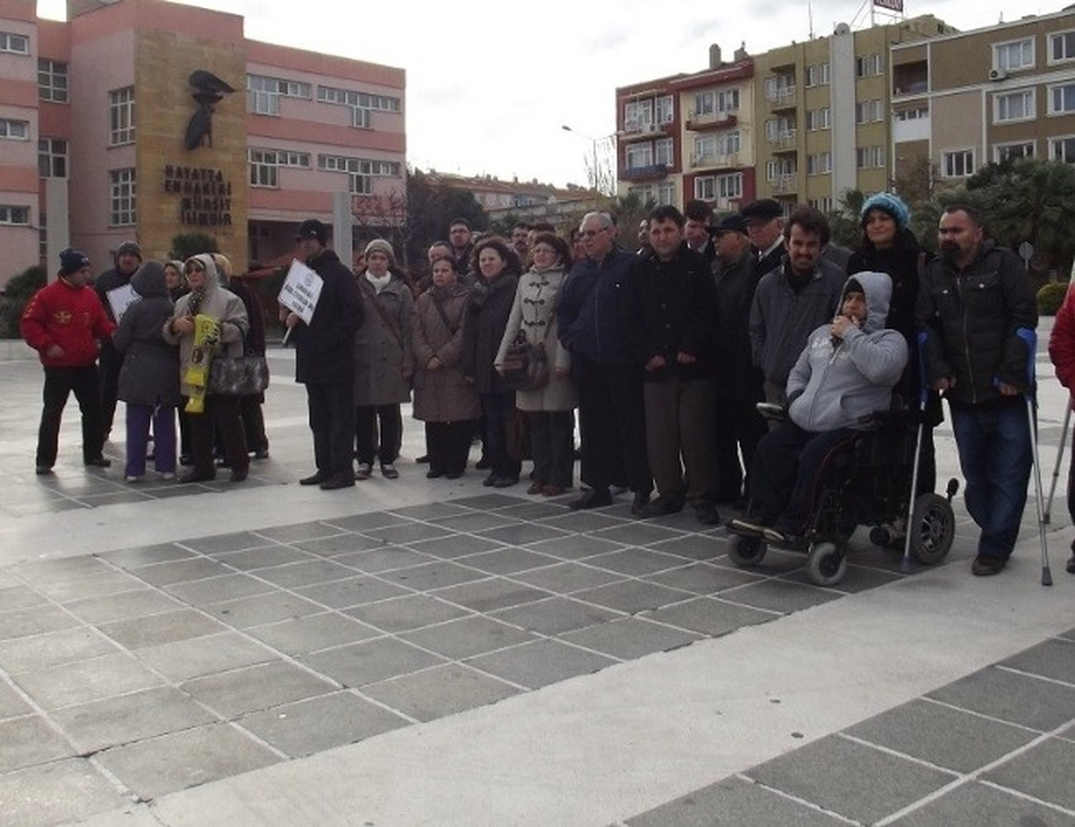 Çanakkale\'de Dünya Engelliler Günü Kutlandı