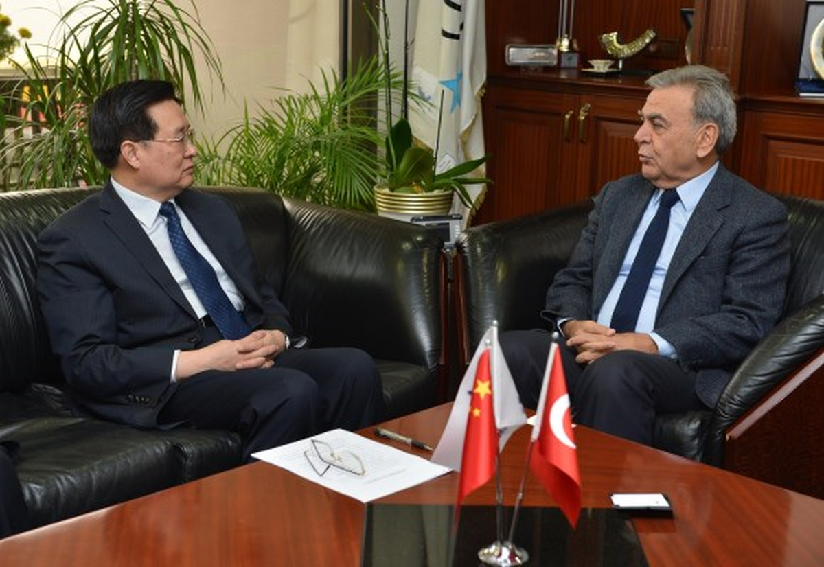 Çinli Yatırımcılara "İzmir\'e Gelin" Çağrısı