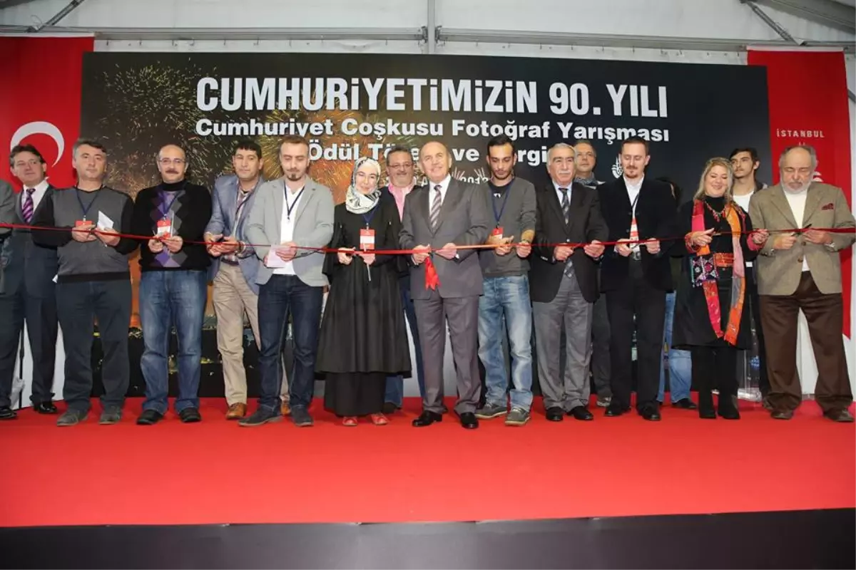 Cumhuriyet Coşkusunun En Güzel Kareleri Ödüllendirildi