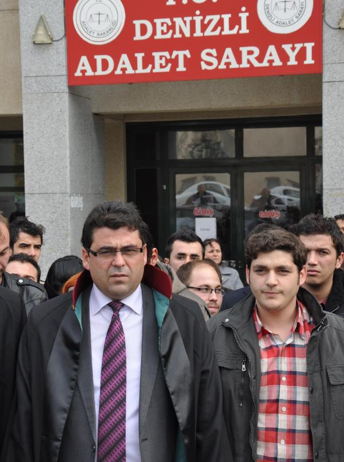 Denizli\'de Gezi Sanıklarını 36 Avukat Savundu