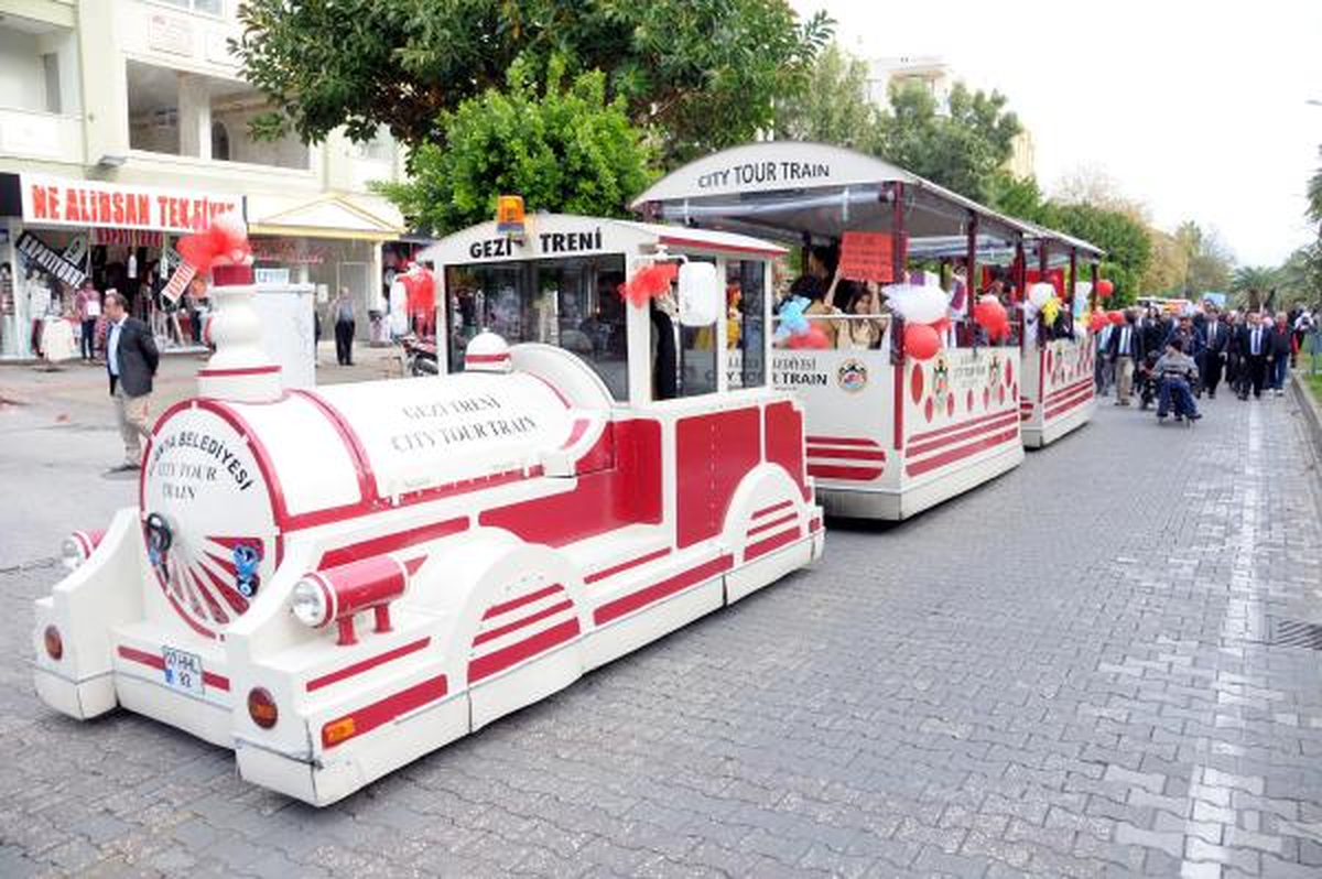 Alanya\'da Epilepsi Nöbeti Geçiren Genç, Düşüp Yaralandı