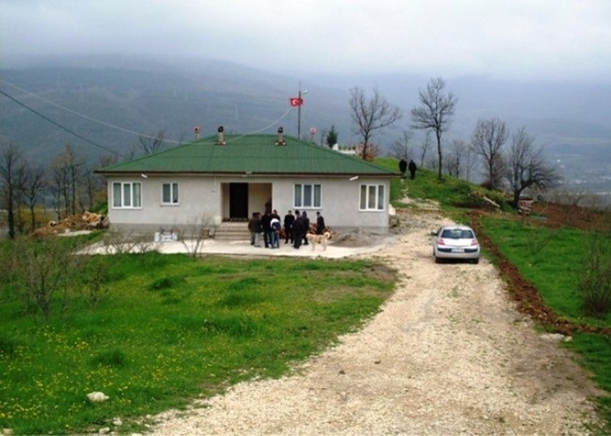 Evini Yapan Yardım Ediliyor