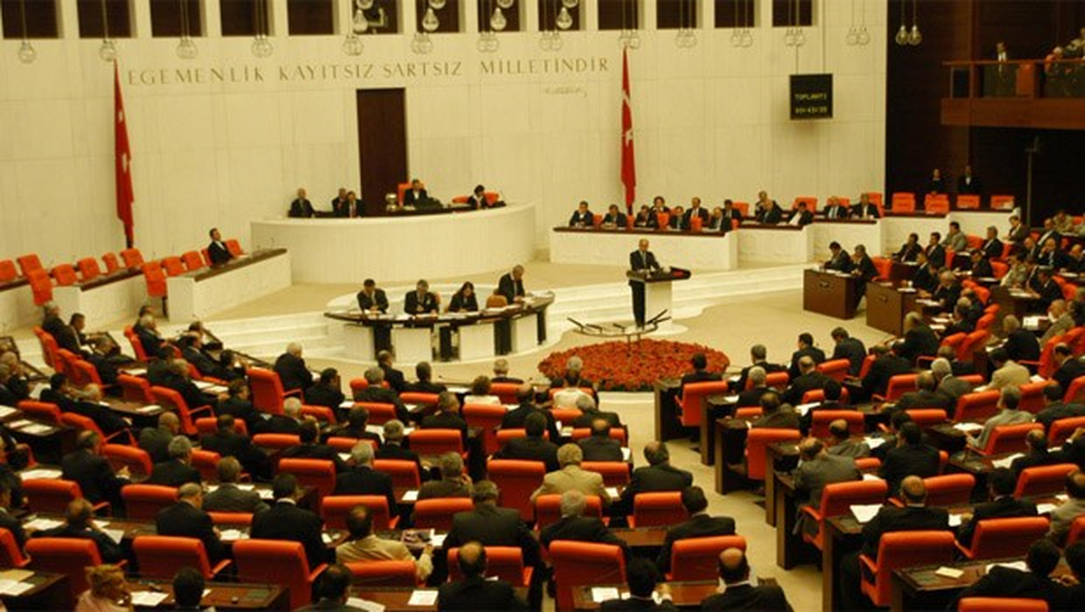 Genel Kurulda Tam Gün Yasa Tasarısı Görüşülüyor