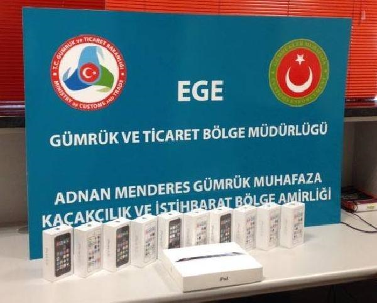 Havalimanında Kaçak Cep Telefonu Operasyonu