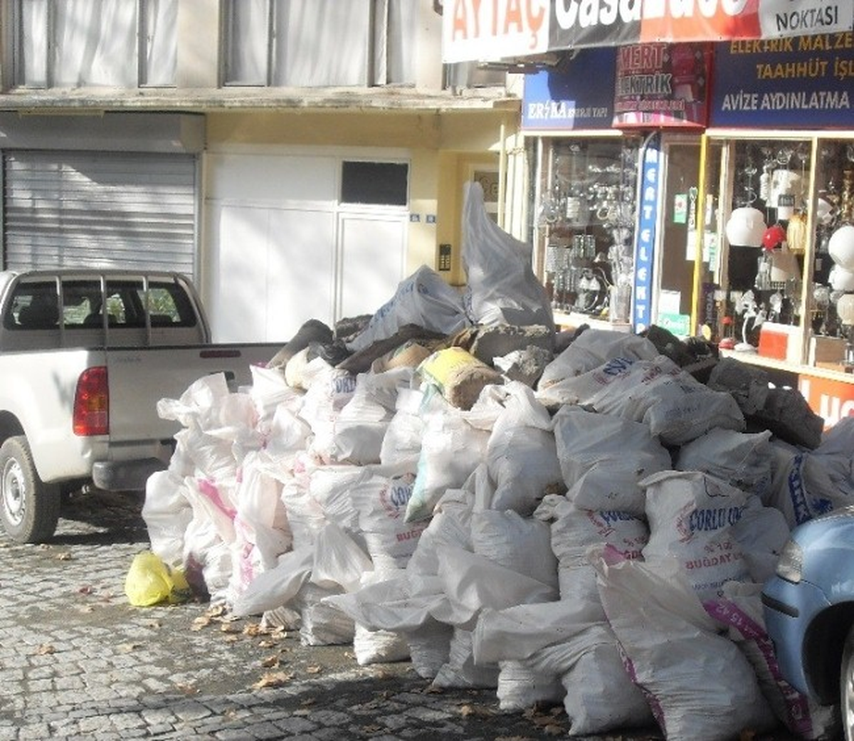 İnşaat Atıklarından İzmit Belediyesi\'ne 70 Bin Lira