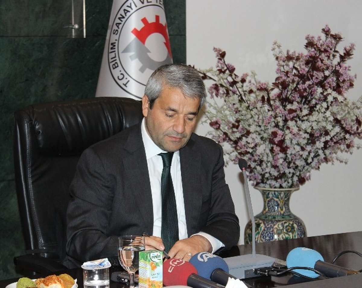 İso Başkanı Erdal Bahçıvan, Bilim, Sanayi ve Teknoloji Bakanı Nihat Ergün\'ü Ziyaret Etti