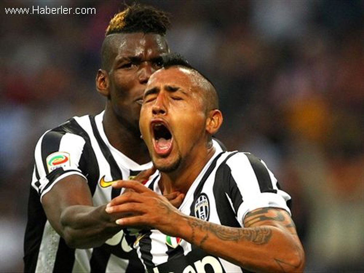 Juventus Vidal\'in Sözleşmesini Uzattı