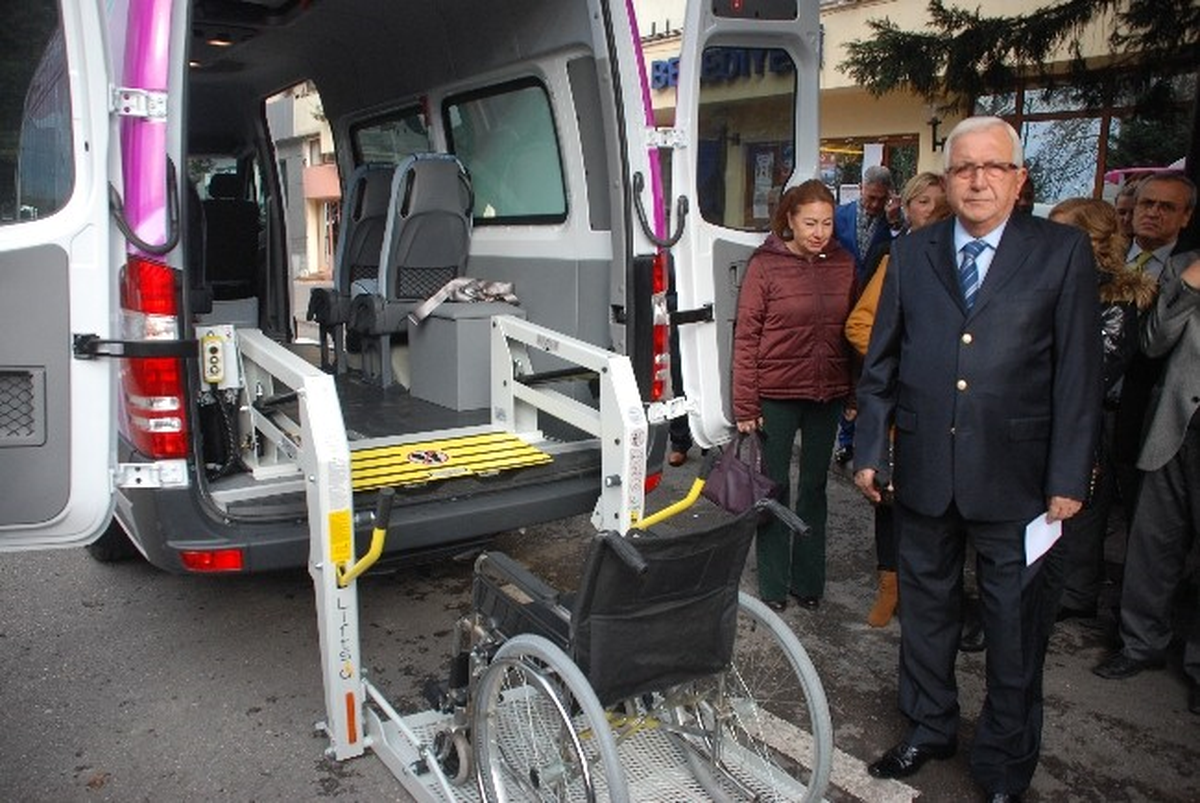 Kdz. Ereğli Belediyesi\'nin Engelli Taşıma Aracı Hizmete Girdi