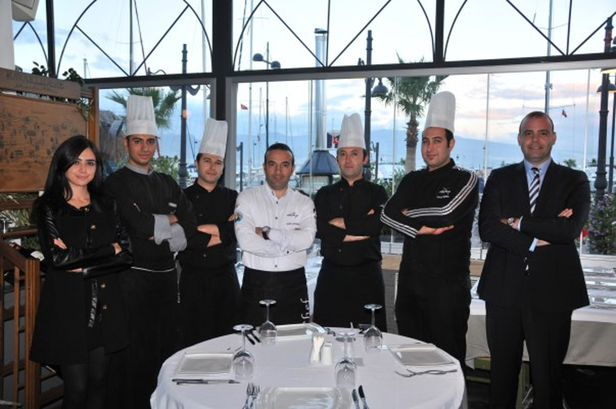 Levent Marina, İzmirliler\'i Büyülüyor